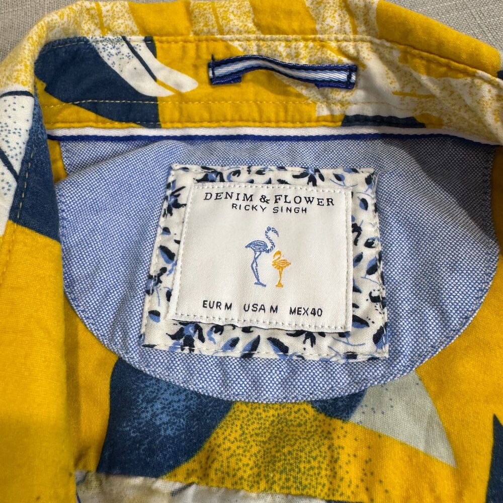 Denim & Flower Hawaiian Shirt Mens M Yellow Blue Floral Tropical - Picture 3 of 7